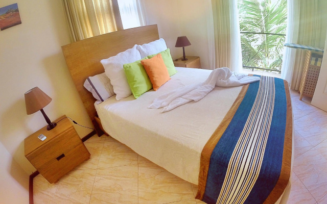 Here Paradise Hotel