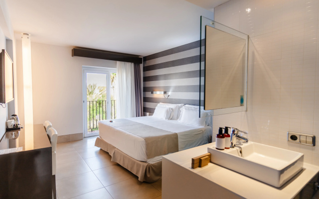 Barceló Hamilton Menorca - Adults Only