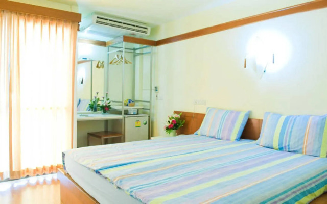 Mad Monkey Bangkok Hostel - Adults Only