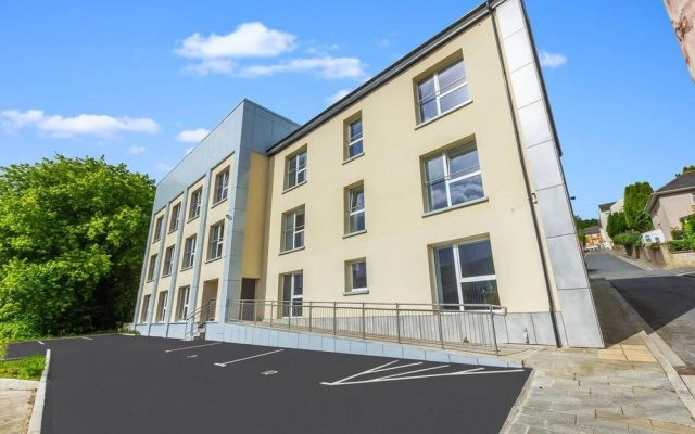 Impeccable 1-bed Apartment in Ebbw Vale, Wales