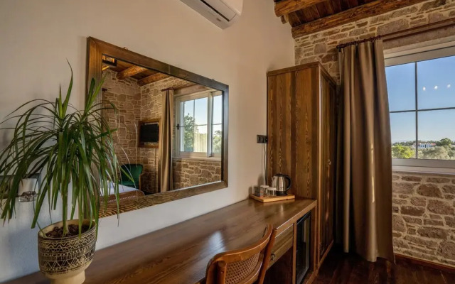 Leone Natural Otel