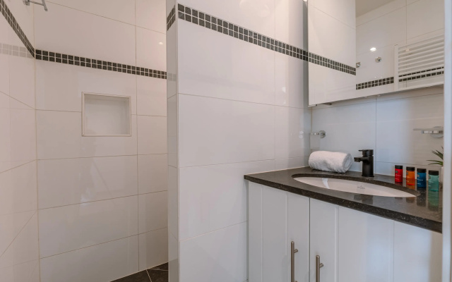 Lovely and Spacious Apartment on top Location