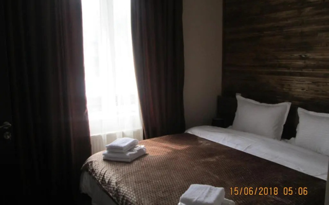 Guesthouse Elli & Cottages