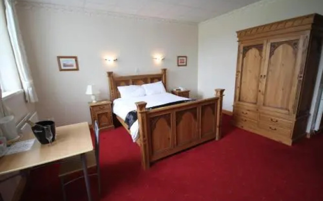 Grove Court Hotel