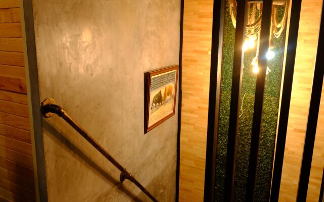 Отель King Kong Hostel at Krabi Таиланд, Краби - отзывы, цены и фото номеров - забронировать отель King Kong Hostel at Krabi онлайн вид на фасад