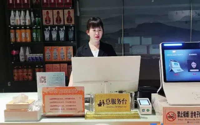 Shangya Audio-visual Apartment (Nanyang Chezhannan Road Railway Station)