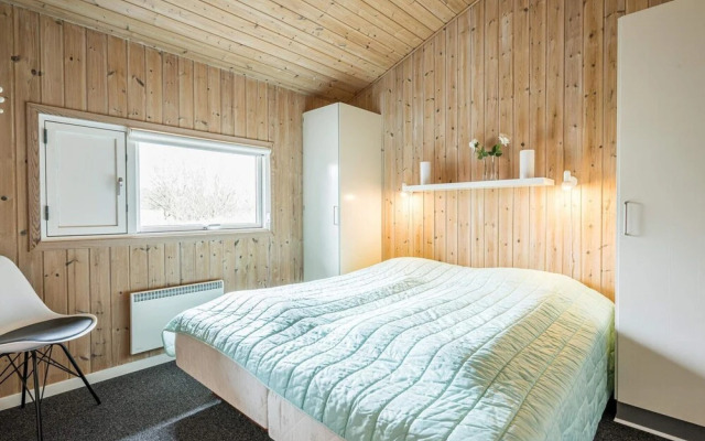8 Person Holiday Home in Henne