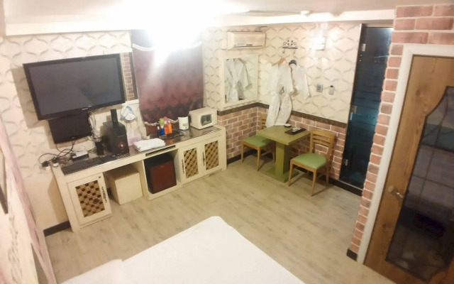 Benhur Motel Jongno