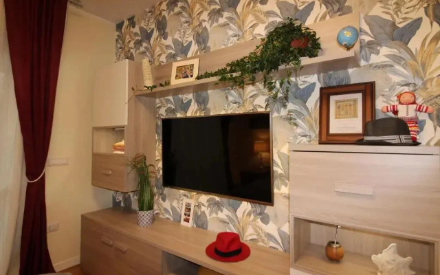 Cozy apt 10 mins walk from Poetto + terrace