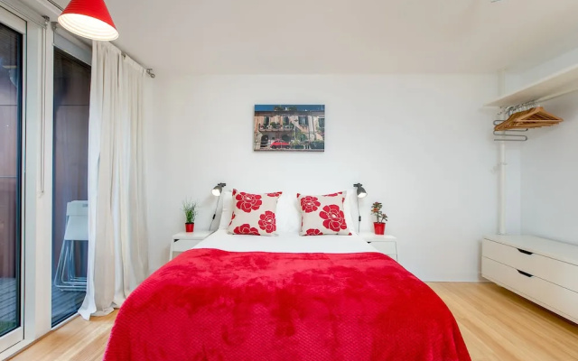 Bright Comfy 2 bed in trendy Dalston