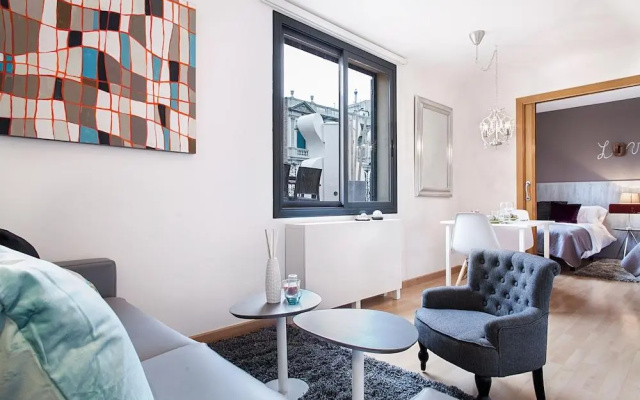 Rambla Paris Attic Apartment
