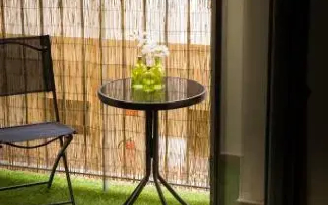 Acogedor And Balcon