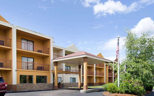 Quality Inn & Suites Worcester MA