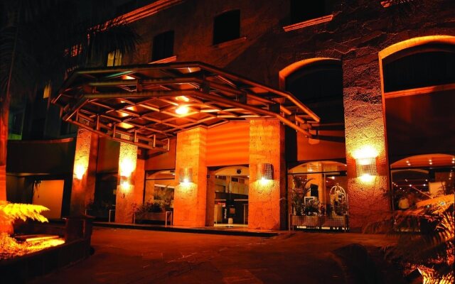 Hotel Celta вид на фасад