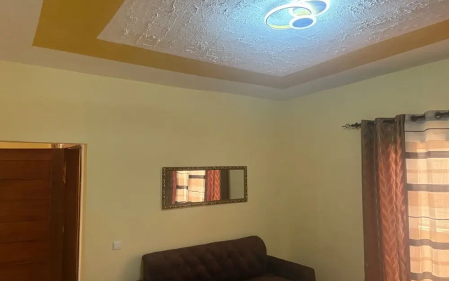 Apartment Sleeps 6 With Free Parking