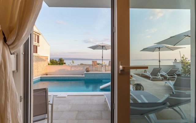 Belo Horizonte, with Pool & Sea View