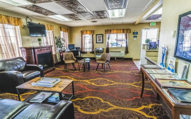 Days Inn by Wyndham Montrose