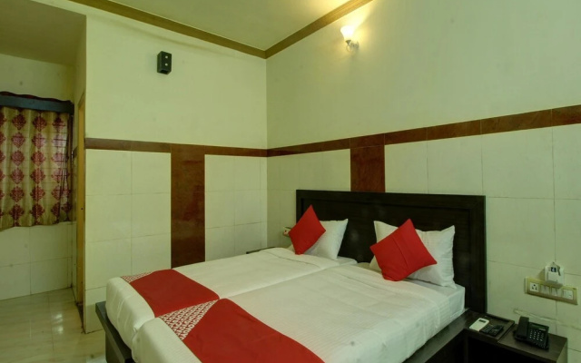 OYO 30673 K R K Residency
