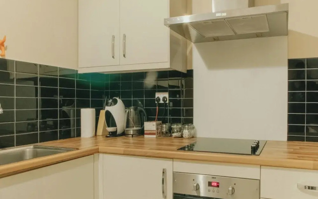 Luxe Living in Sheffield City by Avo Apartment