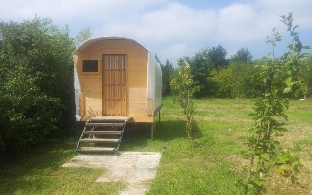 Room-smart Rooms for 2 or 4 in Organic f