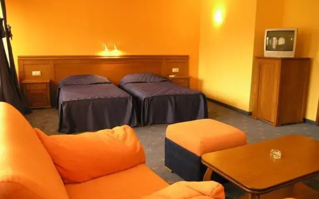 Troyan Plaza Hotel