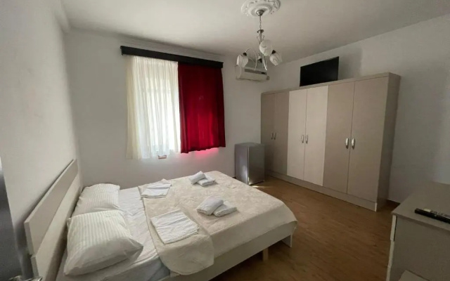 Centre Hotel