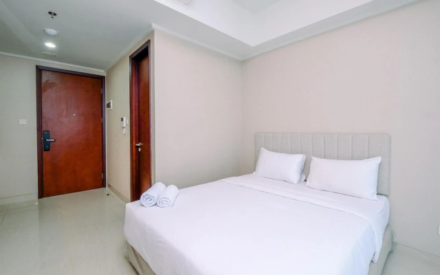 Fancy And Nice Studio At Green Sedayu Apartment