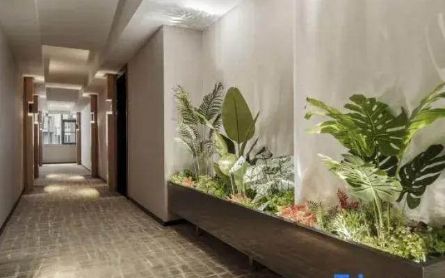 kaili Hostel (Wuhan Xunlimen Station Jianghan Road Pedestrian Street)