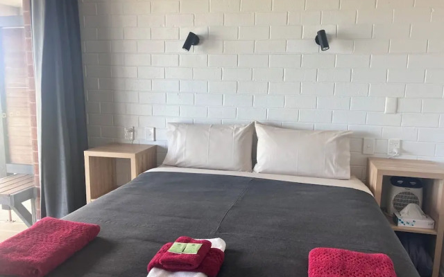 61 Ocean Road Motel