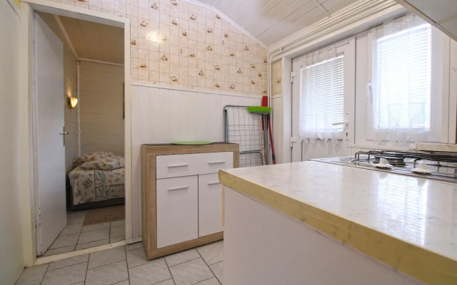 Apartment 1112