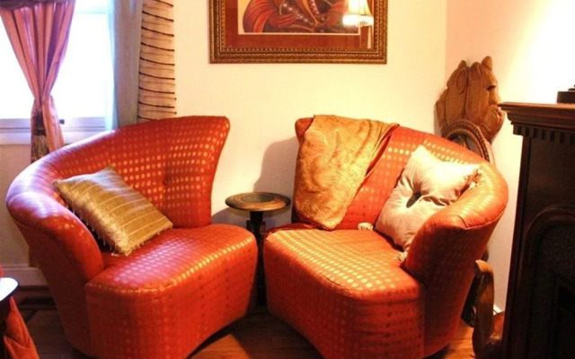 Pure NuPhoria Bed & Breakfast