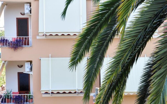 Hotel Parlamenti вид на фасад