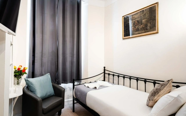 Lancaster Court Hotel