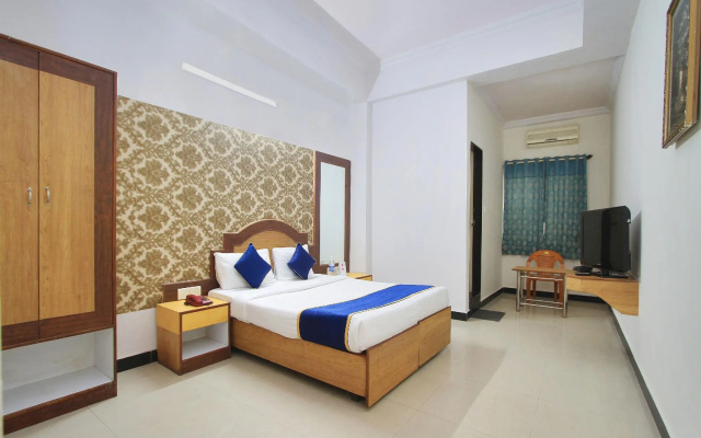 OYO Ira Residency