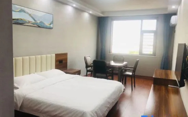 Xinzheng Shihao Homestay (Guodian Industrial Safety College)