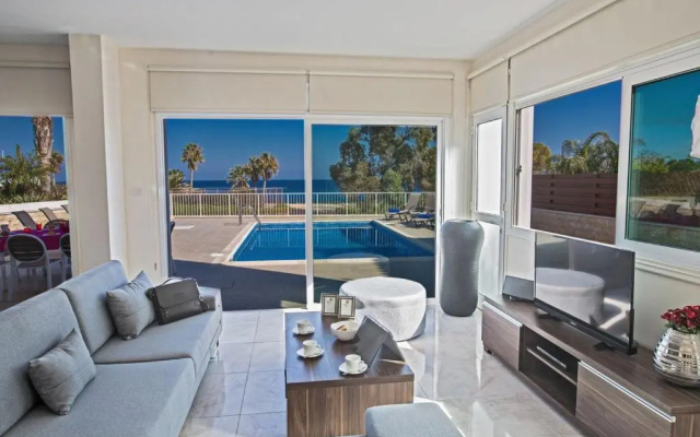 Villa Mesogi Seafront Stunning 4BDR Fontline Protaras Villa