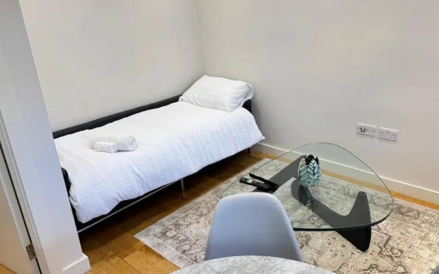 Central London Apartment With 2 Bedrooms -sleeps 6