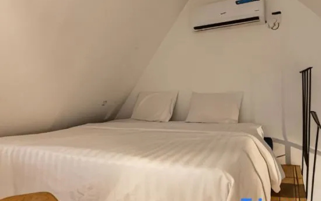 Lobster Beach Resort
