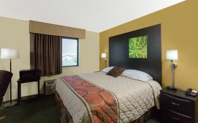 Super 8 Perry Ia