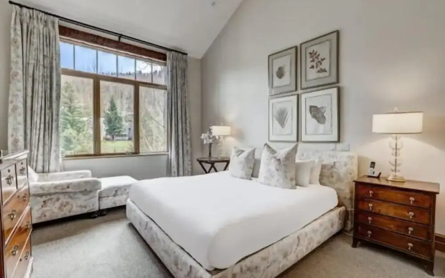 5 Bedroom Luxury Townhome in Lionshead Village