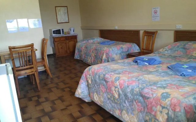 Goolgowi Highway Motel
