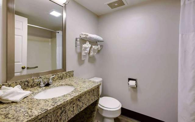 Travelodge by Wyndham Canton/Livonia Area, MI