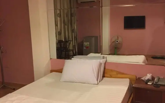 Gia Huyen 1 Hotel
