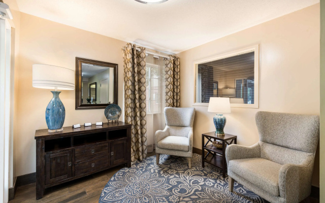 Sonesta Simply Suites Hampton