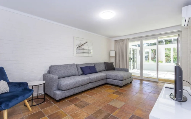 High Tor Apartment 6
