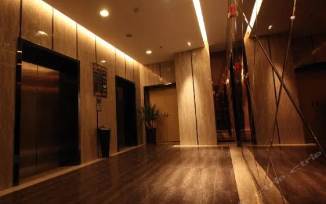 Super 8 Collection Hotel (Lanzhou Railway Station Hongxingxiang Subway Station)