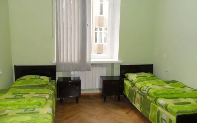 Cascade Hostel  Tours