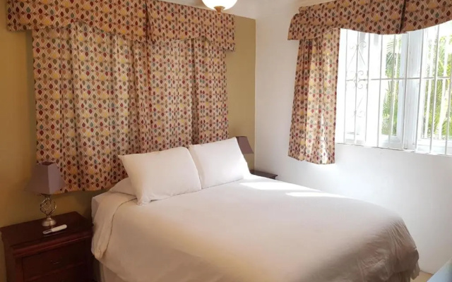 Golden Palms B & B