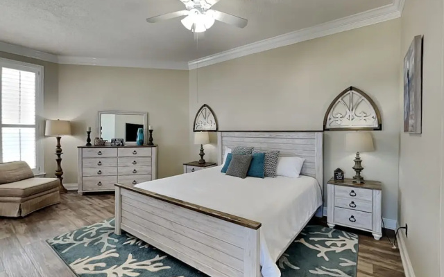 Seachase #1501W by Southern Vacation Rentals