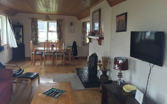 Cliff View, No 2 Knockrahaderry